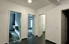 Bloc nou , 3 camere decomandate , etaj 1 , parcare privata - 4