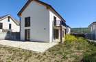 Casă cu garaj de vânzare – Chinteni, zonă liniștită - 4