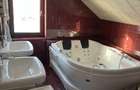 Proprietar - Vând casă individuală 4 camere,2 bai, beci, pod,jacuzzi,terasa - 4