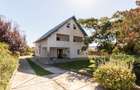 Casa visurilor cu 4000 mp livada roditoare si gradina Darmanesti-Arges - 4