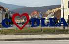 Codlea, zona Nordului, de vanzare apart. cu doua camere - 1
