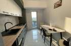 AP. 2 CAMERE- APARATORI,PARCARE INCLUSA, MASINA DE SPALAT VASE, METROU
