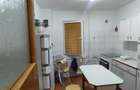 Bucur- Obor  metrou  - vanzare ap. 3 camere  decomandat - 14