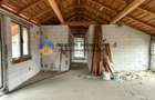 Casa + teren de vânzare – Comuna Girov. - 17