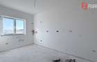 Duplex cu 4 camere despartit prin baie, Mosnita Veche