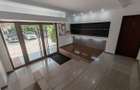 Metrou Pacii, Ten Blocks, 2 camere, 70mp, 4/10, decomandat, mobilat, loc parcare - 10