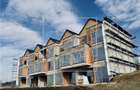 Casa cu 4 camere, 3 bai, teren de 241 mp, 2 locuri de parcare - 17