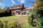 Vila  P+E+M, 6 camere, nemobilat, complex rezidential, IANCU NICOLAE - 1