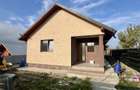 Vila cu 3 camere 500mp teren de vanzare in Voinesti