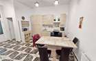 Apartament 3 camere, boxa, pod, parcare, Centru,  zona B-dul Eroilor