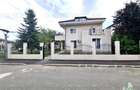 Vila de VANZARE Crevedia pretabil resedinta /Iinvestitie - 1