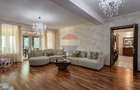 Vilă renovată P+1+M  | Foișor vitrat, grădină și jacuzzi - 1