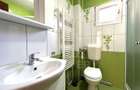 Apartament cu 3 camere, 2 băi și loc de parcare în curte – Turnișor