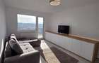 Apartament 3 camere, zona Tractorul - 1