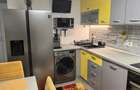 Vanzare apartament cu 3 camere si 2 bai,  decomandat,  renovat,  parter zona CET - 5