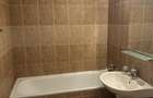 3 dormitoare 2 bai pretabil pentru 3 studenti- ERASMUS- Share rent- STEFAN CEL M - 9