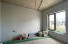 Duplex 5 camere despartit prin garaj - Mosnita Noua - 4