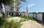 Mamaia-Sat, Vila modernă, mobilata si utilata complet, 15 camere - 53