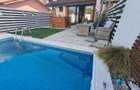 Duplex minimalist cu piscina