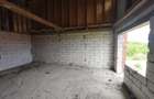 Duplex la rosu, 4400 mp teren, Siret - 12