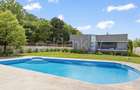 Vilă impresionantă pe un singur nivel | piscina | 2 garaje - 2