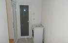 Ofer garsoniera mare,40 m2 decomandata, zona buna (proprietar) 360 euro. - 9