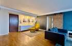 REA1027216 Penthouse Green Lake - 2