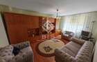 Apartament Decomandat etj 3  - Zona Independetei - 10