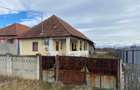 Casa situata in orasul Targu-Carbunesti , Localitatea Floresteni - 9
