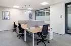 Alăturați-vă unui mediu de co-working cooperativ în Regus Central Business Plaza - 1