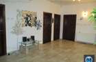 Vila cu 6 camere de vanzare, zona Central, 398.95 mp #2108 - 7