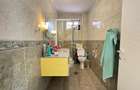Vilā individuală 7 camere | 320mp | 740mp teren + Garaj inclus in preț | Zorilor - 17