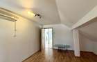 APARTAMENT DECOMANDAT, SPATIOS CU O POZITIONARE EXCELENTA - 12