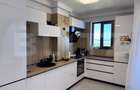 Apartament cu 3 camere, 82.80, zona Albert
