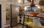 Apartament cochet,2 camere, ,cu gradina,la casa Ultracentral,Dealul Cetatii