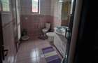 Casa cu etaj/singur in curte - 8