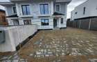 Duplex la cheie. 3 bai. 5 camere. La 4 minute de Timisoara. - 1