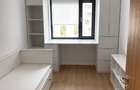 Apartamentul se vinde mobilat și utilat , 2 locuri de parcare și curte 60 mp  - 11