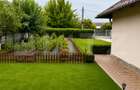 Casa de vanzare, 157 mp, teren 1427 mp, zona Burdujeni