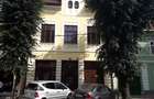 Cladire mixta cu spatii la parter si numeroase incaperi -central - 10