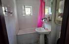 Chisinau stradal, vedere spate, dec, partial renovat, parculet, 1977 reabilitat - 6