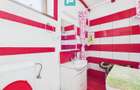 Casă cu 4 camere în zona Parneava - 6