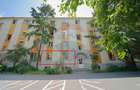 Apartament cu 2 camere de vânzare, în zona Decebal - 10