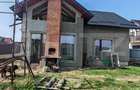 Casă de vânzare Tărlungeni – 5 camere, teren, garaj, intabulată - 1