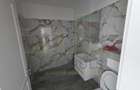 Apartament la parter cu balcon. Bucatarie separata. Loc de parcare - 4