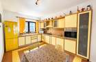 Casă cu 4 camere, priveliște panoramică, terasă închisă și grădină terasată - 15