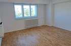 Unirii ( 3 min metrou), 4 camere de inchiriat, 2/8, nemobilat