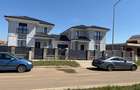 PROPRIETAR COMISION ZERO, caut vecin Ptr 1/2 duplex cu garaj! - 1