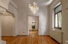 Vilă spațioasă de închiriat, 11 camere, București - 20