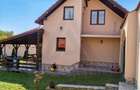 Casa individuala cu garaj 60 mp si teren+gradina 2650 mp in Porumbacu - 1